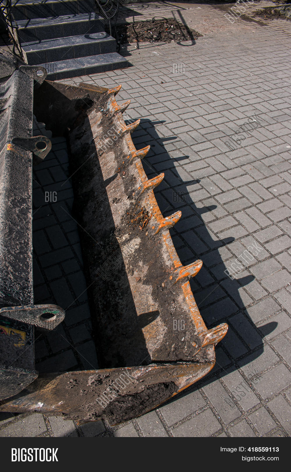 Rusty Bucket Old Image & Photo (Free Trial) | Bigstock