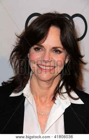 LOS ANGELES - 4 Şubat: Sally Field Hollywood Reporter kutluyor 85 Akademi Awar geldi