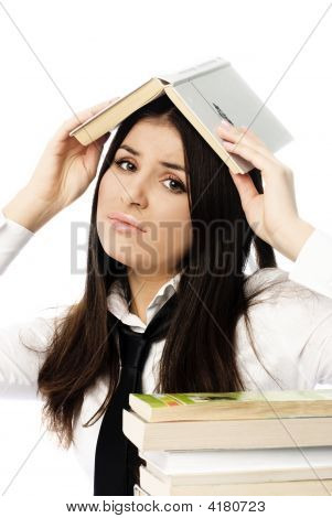 Missnöjd Student göra läxor