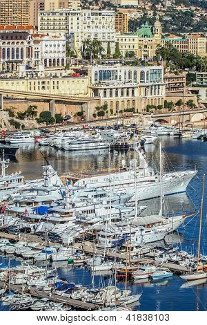 cidade de Porto do Principado de Mônaco e monte carlo no sul da França