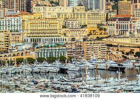 cidade de Porto do Principado de Mônaco e monte carlo no sul da França