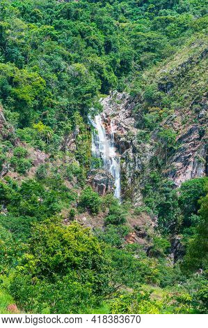 São Roque De Minas - Mg, Brazil - December 15, 2020: Far View Of Capão Forro Waterfall At The Capão 