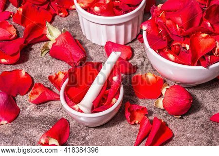 Rosewater With Rose Petals