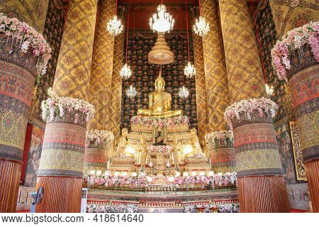 Bangkok, Thailand April 5, 2019 - Beautiful Buddha Statue In Wat Hong Rattanaram Ratchaworawihan Pub