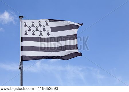 The Flag Of Brittany Is Called The Gwenn-ha-du, Which Means White And Black In Breton.