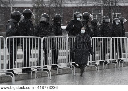 Barnaul, Russia-april 21, 2021. Crackdown On Demonstrations In Support Of Opposition Politician Alex