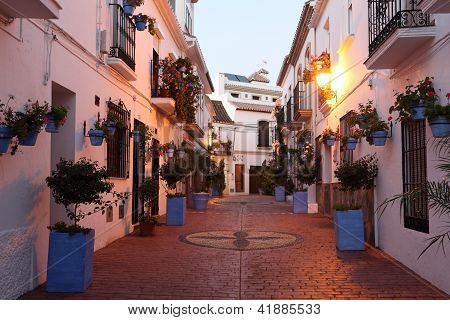 Estepona spanyol város utca