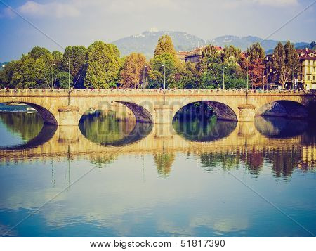Retro Look River Po, Turin