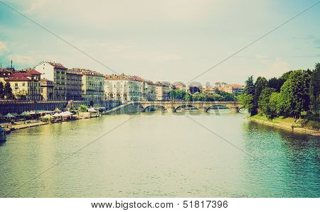 Retro Look River Po, Turin