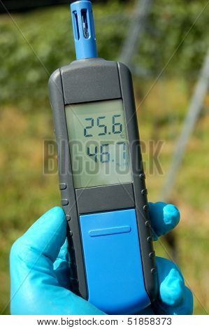 Hand-held Thermo-hygrometer