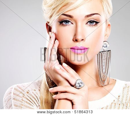 Beautiful Woman With Fashion Makeup And White Hairs