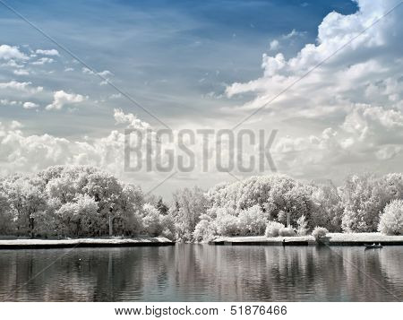 Park Kuskovo. Large Palace Pond