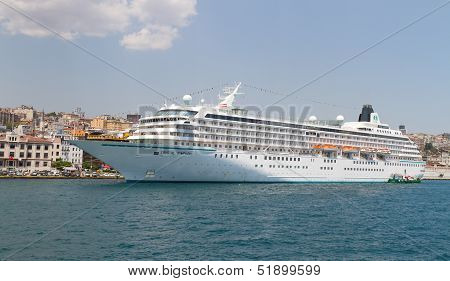 Cruise Ship