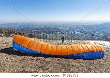 paraglider take-off