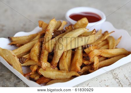 Fried Sliced Eringii Mushrooms With Sauce