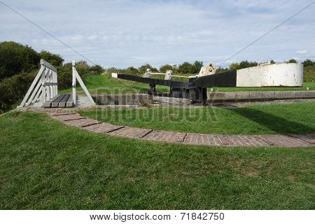 Caen Hill Lock