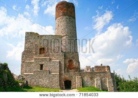 Checiny castle