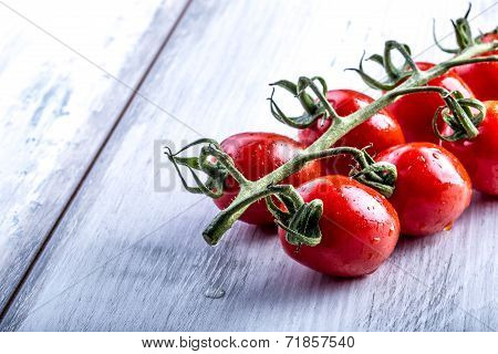 Fresh cherry tomatoes