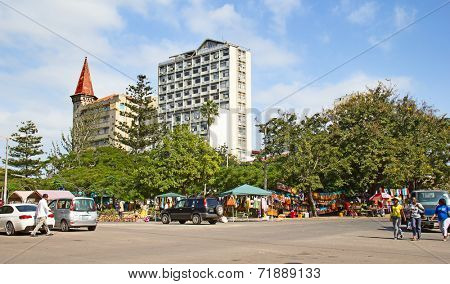 MAPUTO, MOZAMBIQUE - APRIL 29: Traditional saturday market in Maputo, Mozambique on April 29, 2012. The local market is one of the tourists attraction of the city.