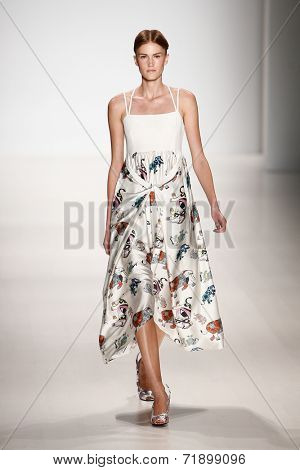 NEW YORK-SEP 8: A model walks the runway at the OUDIFU fashion show during Mercedes-Benz Fashion Week Spring/Summer 2015 at The Salon at Lincoln Center on September 8, 2014 in New York City.