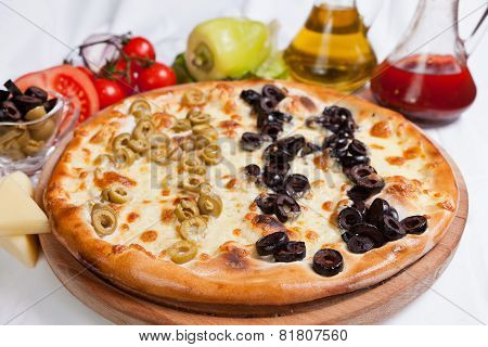 Olive Focaccia Pizza