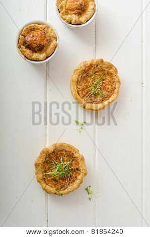 Onion Mini Quiche With Bacon And Corn