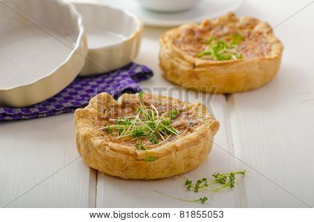 Onion Mini Quiche With Bacon And Corn