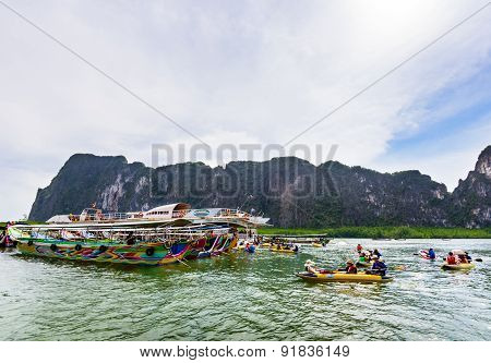 Tham Lod cave Phang Nga bay