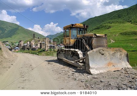 Grade Builder og Unesco landsby Usghuli