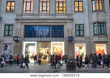 Oxford Street Shopping