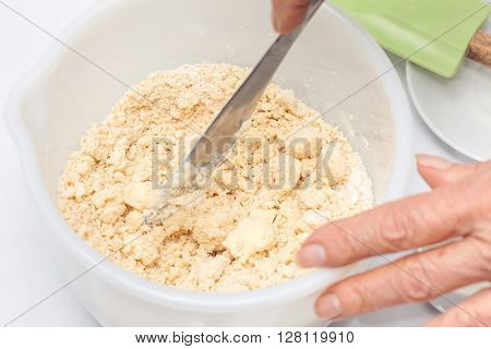 Quiche lorraine preparation : Quiche lorraine dough preparation