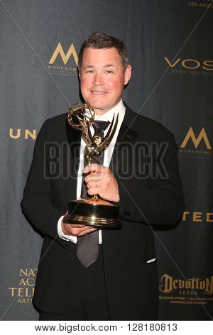 LOS ANGELES - APR 29:  Jeff Corwin at the 43rd Daytime Emmy Creative Awards at the Westin Bonaventure Hotel  on April 29, 2016 in Los Angeles, CA