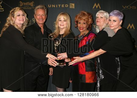 LOS ANGELES - APR 29:  Young and Restless Makeup team - Creative Emmy Winners at the 43rd Daytime Emmy Creative Awards at the Westin Bonaventure Hotel  on April 29, 2016 in Los Angeles, CA