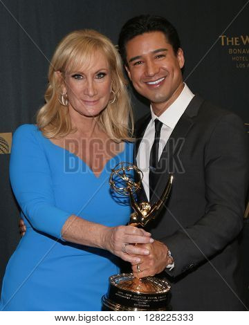 LOS ANGELES - MAY 1:  Lisa Gregorisch-Dempsey, Mario Lopez at the 43rd Daytime Emmy Awards at the Westin Bonaventure Hotel  on May 1, 2016 in Los Angeles, CA