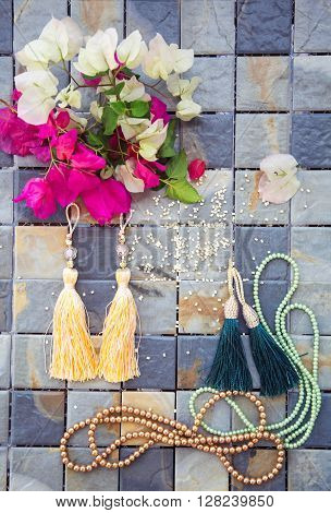 set to create brightly colored jewelry: earrings, pendants