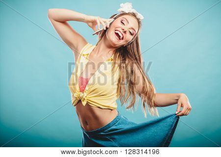Retro Pin Up Girl Talking.