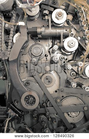 Retro engine mechanism as a tetured background