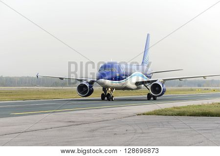 Airbus A320 Azerbaijan Airlines Taxiing