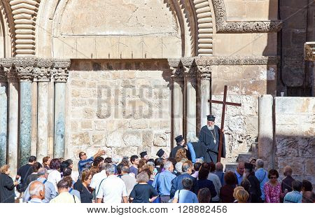 Jerusalem Israel - November 2 2010: Faithfull near the entrance of the Church of the Holy Sepulchre