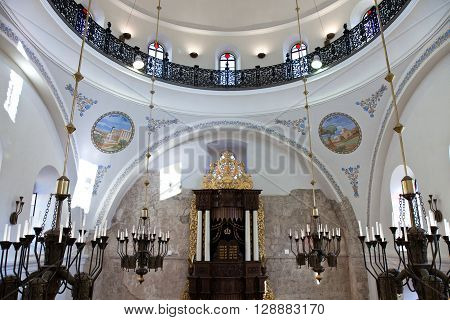 Jerusalem Israel - November 2 2010: The Hurva synagogue inside