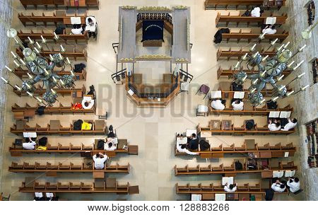 Jerusalem Israel - November 2 2010: Faithfull in the Hurva synagogue