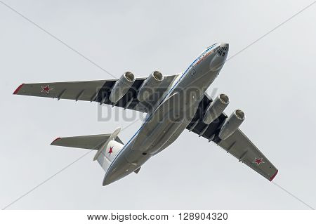 Ilyushin Il-76Td-90 Fly Over Red Square