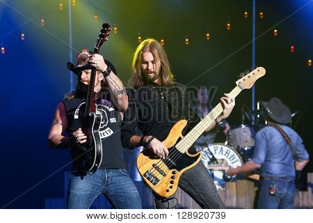 HUNTINGTON, NY-JAN 8: Musician Terry Lee Palmer (L) and bassist Lee Branson perform onstage during the 