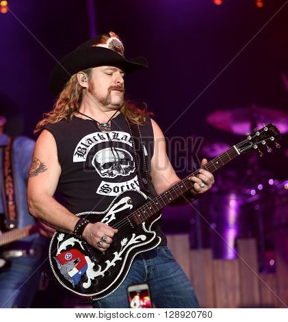HUNTINGTON, NY-JAN 8: Musician Terry Lee Palmer performs onstage during the 
