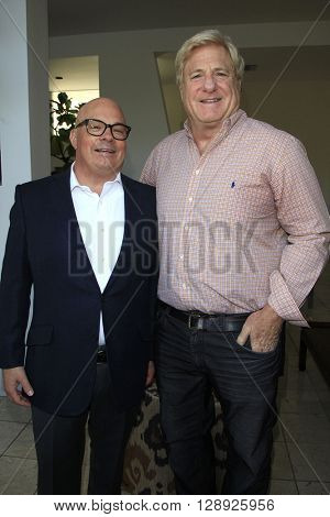 PALM SPRINGS - APR 27: Peter Mahler at a cultivation event for The Actors Fund at a private residence on April 27, 2016 in Palm Springs, California