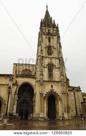 Relgious architecture, cathedral in Oviedo, northern Spain