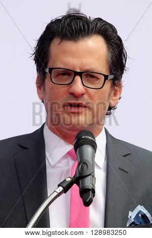 LOS ANGELES - APR 29:  Ben Mankiewicz at the Francis Ford Coppola Hand and Foot Print Ceremony at the TCL Chinese Theater IMAX on April 29, 2016 in Los Angeles, CA