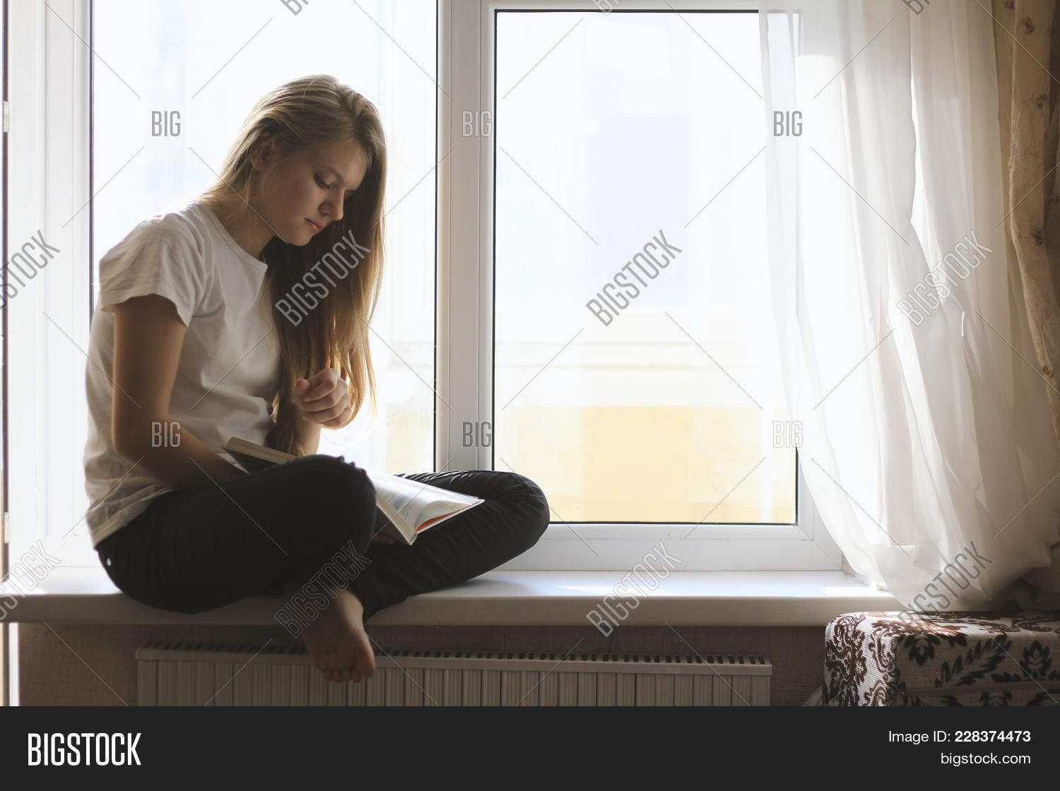 Young blonde teen doubtful Words... Young blonde teen sorry