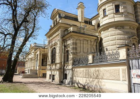 St. Petersburg, Russia - 14 May, A Tree In Front Of The Palace Of Grand Duke Alexei Alexandrovich, 1