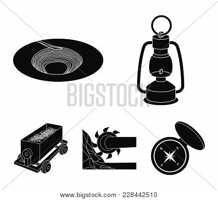 A Miner's Lamp, A Funnel, A Mining Combine, A Trolley With Ore.mining Industry Set Collection Icons 